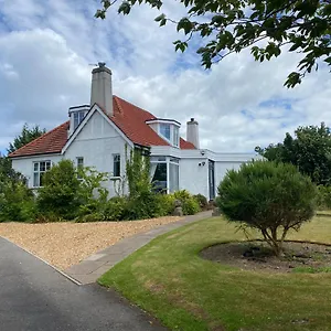 Gorgeous Family 15 Mins From City Centre Villa